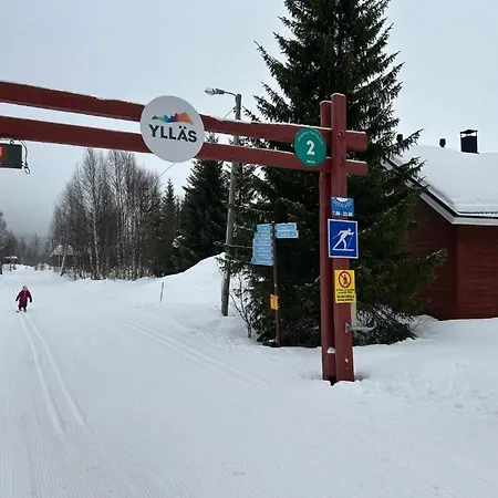 Yllästölli 2b Lomamökit *